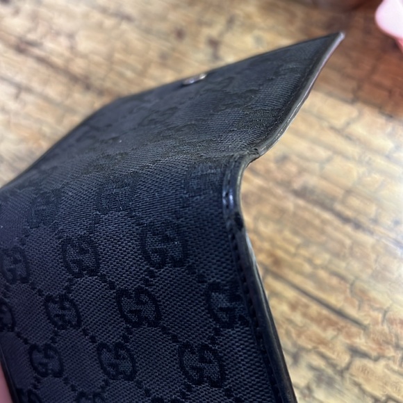 Gucci Black Monogram Wallet - Picture 8 of 8